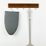 ⁦شماعة حوائط 5 هوك لتعليق الملابس أو ادوات المطبخ والحمام بلزق دبل فيس قوي⁩ - الصورة ⁦5⁩