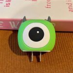 ⁦كفر حماية لشاحن وكابل الآيفون بتصميم كورتي البعبع _ قطعتين⁩ - الصورة ⁦6⁩