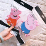 ⁦ليفة استحمام كيوت ناعمة علي البشرة شكل بيبا بيج الخنزير⁩ - الصورة ⁦4⁩