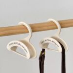 ⁦شماعة هوك ميني لتعليق وتنظيم الشنط داخل الدولاب⁩ - الصورة ⁦8⁩