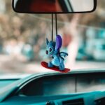 ⁦ميدالية عربية معلقة للمراية الداخلية شكل ستيتش⁩ - الصورة ⁦2⁩