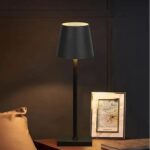 اباجورة تاتش ب 3 الوان مختلفة بيو اس بي للشحن للمكتب وغرف النوم