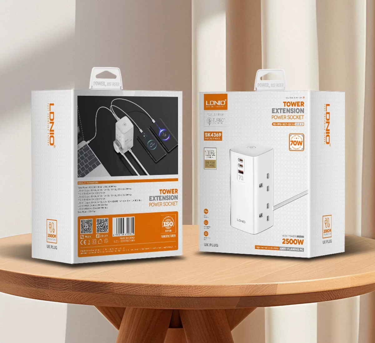 ⁦بقوة 2500 واط USB ومنفذ Type_C مشترك كهربائي وشاحن ب 4 منافذ للفيش و منفذين⁩ - الصورة ⁦5⁩