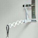 ⁦شماعة ملابس قابلة للطي ب 4 هوك مناسبة لوقت السفر والرحلات⁩ - الصورة ⁦6⁩