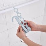 ⁦شماعة ملابس قابلة للطي ب 4 هوك مناسبة لوقت السفر والرحلات⁩ - الصورة ⁦2⁩