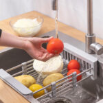 ⁦صفاية حوض ومجفف اطباق ستانليس ستيل قابلة للسحب والفرد⁩ - الصورة ⁦3⁩