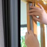 عازل الاصوات ومانع الاتربه الاسفنجي للابواب والالوميتال 5 متر - الصورة 2