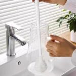 ⁦فرشة سيليكون بمقبض طويل  لتنظيف زجاجات المياه وببرونات الاطفال⁩ - الصورة ⁦11⁩