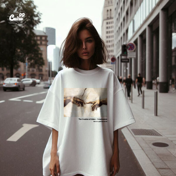 The Creation of Adam تيشيرت اوفر سايز قطن باللون الابيض للنساء