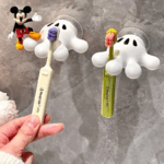 حامل سيليكون لفرش الأسنان مزود بهوك شفط للتعليق علي الحائط