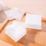 ⁦مناديل ازالة المكياج بتركيبة لطفة علي البشرة - 1000 قطعة⁩ - الصورة ⁦8⁩