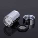 ⁦وصلة حنفية ليد ب 3 الوان مختلفة متغيرة علي حسب درجة حرارة المياة⁩ - الصورة ⁦2⁩