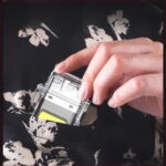 ⁦ولاعة كهربائية مقاومة للماء بكشاف ب 3 درجات إضاءة مختلفة لرحلات البحر والتخييم قابلة لإعادة الشحن⁩ - الصورة ⁦9⁩