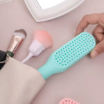 ⁦فرشة شعر لفك التشابك ذاتية التنظيف بتصميم قابل للسحب⁩ - الصورة ⁦9⁩