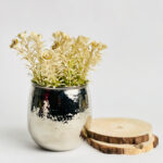 ⁦اصيص زرع بتصميم ديكوري مزخرف _ باللون الفضي⁩ - الصورة ⁦5⁩