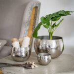 ⁦اصيص زرع من النحاس المزخرف لتجديد ديكور المنزل _ باللون الفضي⁩ - الصورة ⁦5⁩