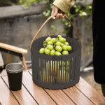 ⁦باسكت غسيل من البلاستيك المرن بتصميم مضلع بيد لسهولة الحمل⁩ - الصورة ⁦7⁩