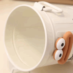 ⁦حامل أقلام وأدوات مدرسية بتصميم كرتوني⁩ - الصورة ⁦4⁩