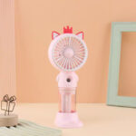 ⁦مروحة ميني محمولة مدمجة بفواحة مرطبة - قابلة للشحن⁩ - الصورة ⁦6⁩