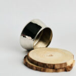 ⁦وعاء حامل شموع من النحاس مزخرف للديكور باللون الفضي- 5 * 9 سم⁩ - الصورة ⁦3⁩