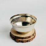 ⁦وعاء نحاسي بتصميم مزخرف متعدد الاستخدامات _ باللون الفضي⁩ - الصورة ⁦2⁩