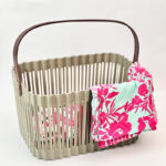 باسكت غسيل لحمل وتنظيم الملابس بيد جلد لسهولة الحمل