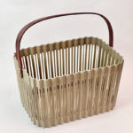 ⁦باسكت غسيل لحمل وتنظيم الملابس بيد جلد لسهولة الحمل⁩ - الصورة ⁦3⁩