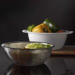 ⁦طبق بلاستيك بمصفاه ستاليس ستيل باللون الابيض -22*9 سم⁩ - الصورة ⁦6⁩