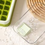 ⁦علبة مكعبات ثلج بغطاء اكليريك شفاف محكم الغلق⁩ - الصورة ⁦5⁩