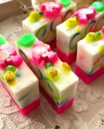 ⁦صابونة الفلامنجو بزبدة الشيا وزيت الفواكه الاستوائية _ 150 جرام⁩ - الصورة ⁦4⁩