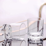 ⁦طقم كوبايات 6 قطع زجاج شفاف لتقديم المشروبات⁩ - الصورة ⁦4⁩