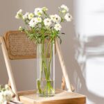 ⁦فازة زجاج شفاف بتصميم أسطواني الشكل للورد وتغير الديكور⁩ - الصورة ⁦3⁩