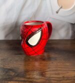 ⁦مج سبايدر مان سيراميك بتصميم ثري دي للشاي والنسكافيه⁩ - الصورة ⁦3⁩