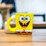 ⁦مج سيرامك بتصميم سبونج بوب ثري دي للشاي والنسكافيه والمشروبات الساخنة⁩ - الصورة ⁦3⁩