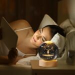 ⁦بلورة كريستال ثلاثية الابعاد بتصميم غزالة بقاعدة خشبية قابلة للفصل⁩ - الصورة ⁦5⁩