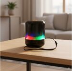 ⁦سبيكر ميني مكبر للصوت بألوان ار جي بي⁩ - الصورة ⁦4⁩