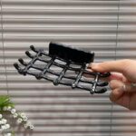 ⁦صبانة بتصميم شبكة بفتحات واسعة للتعليق في الحمام⁩ - الصورة ⁦5⁩