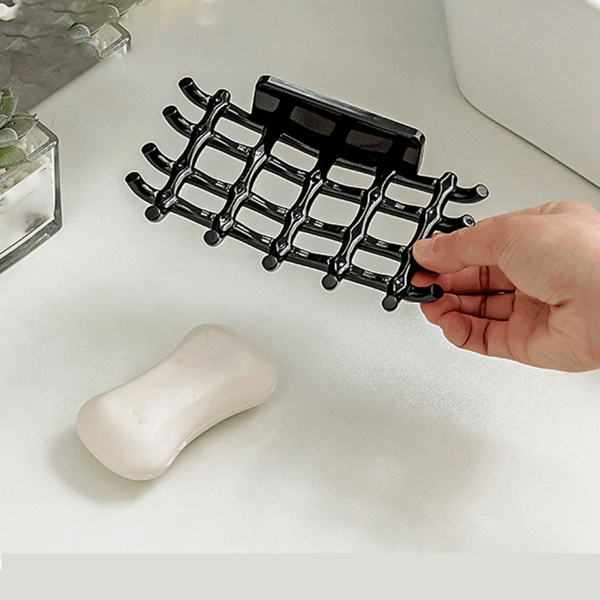 ⁦صبانة بتصميم شبكة بفتحات واسعة للتعليق في الحمام⁩ - الصورة ⁦3⁩