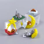 ⁦طقم إكسسوارت  5 قطع بتصميم توم و جيري لتزين تابلوه السيارة والمكتب⁩ - الصورة ⁦2⁩