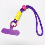 ⁦طقم ميدالية تعليق للموبايل + كفر لحماية الاشحن بأشكال كرتونية مجسمة⁩ - الصورة ⁦5⁩