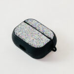 ⁦كفر ايربودز بجليتر لحماية السماعات من الخدوش⁩ - الصورة ⁦3⁩