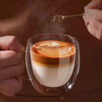 ⁦مج زجاج دبل شفاف 200 ملل للقهوة والشاي⁩ - الصورة ⁦2⁩