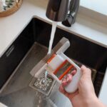 ⁦مساحة ميني محمولة لتنظيف المكتب والزجاج والمساحات الصغيرة⁩ - الصورة ⁦3⁩