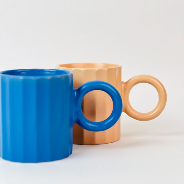 مج بورسلين بتصميم مضلع ويد دائرية لتناول النسكافيه 300 ملي