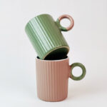 ⁦مج بورسلين بيد دائرية وتصميم مضلع أنيق لتناول المشروبات الساخنة واللاتيه300 ملي⁩ - الصورة ⁦2⁩