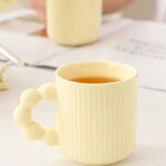 ⁦مج بورسلين بيد على شكل فقاعات لتناول المشروبات الساخنة والهوت شوكليت 300 ملي⁩ - الصورة ⁦3⁩