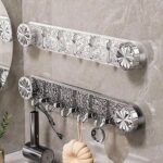 ⁦شماعة حوائط أكريليك شفاف ب 5 هوك لتعليق الملابس والحقائب⁩ - الصورة ⁦2⁩