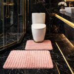 طقم دواسات قطعتين لارضيات الحمام من القطيفة باللون البينك