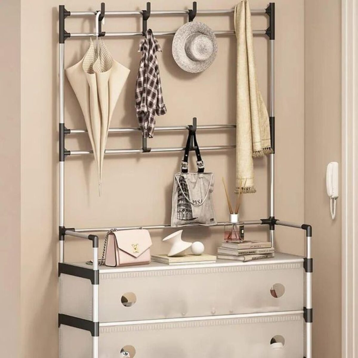 ⁦جزامة بـ 4 أرفف لتنظيم الاحذاية مع 8 هوكات لتعليق الشنط والكابات⁩ - الصورة ⁦6⁩