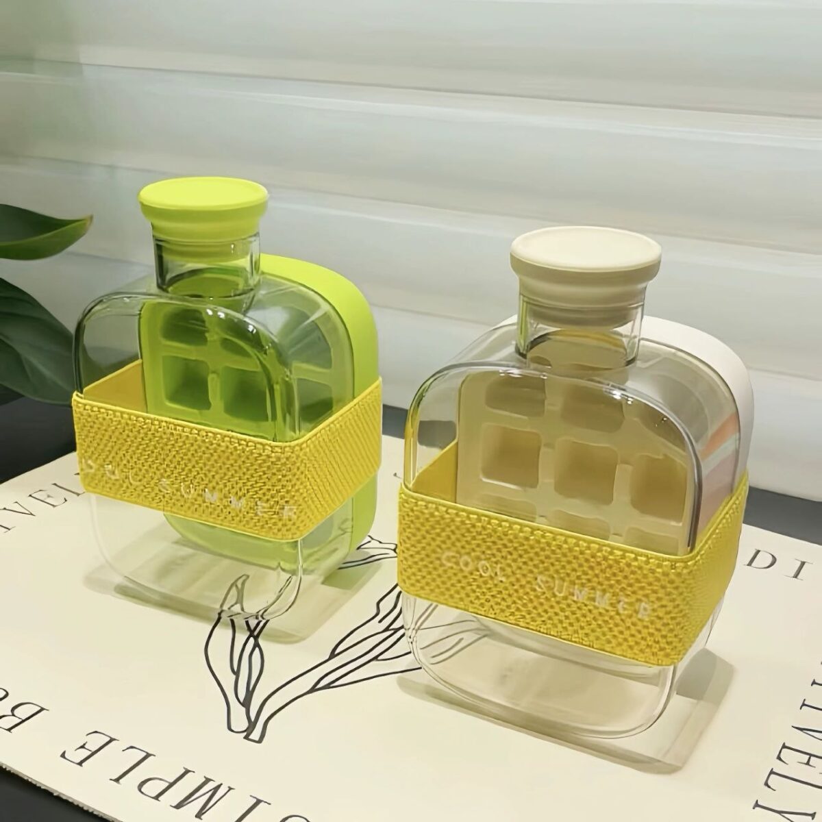 ⁦زجاجة مكعبات الثلج لشرب المياه المثلجة والعصائر الفريش بشاليموه 500 ملي⁩ - الصورة ⁦3⁩